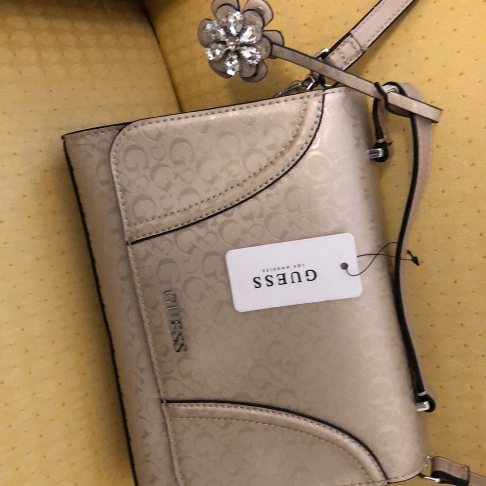 NEW Guess Handbag